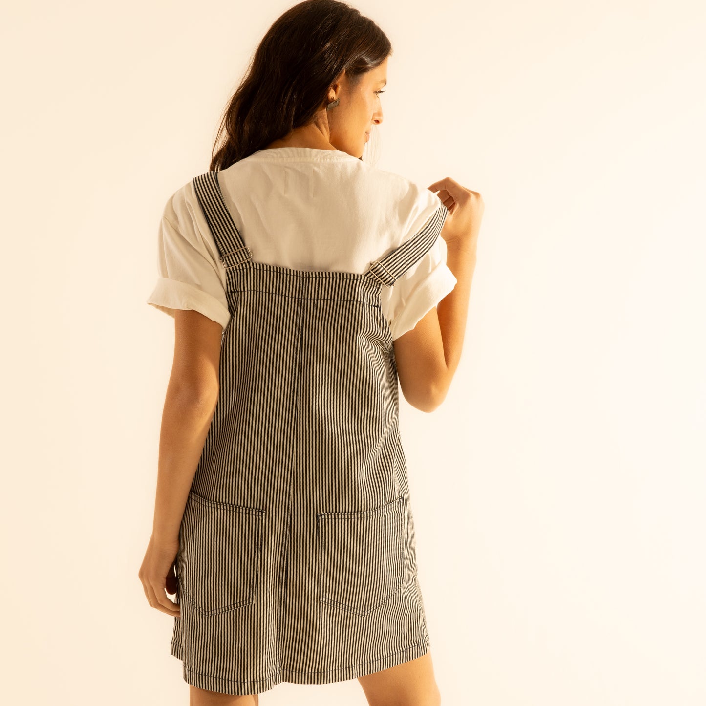 Vestido Jardineira Listrado