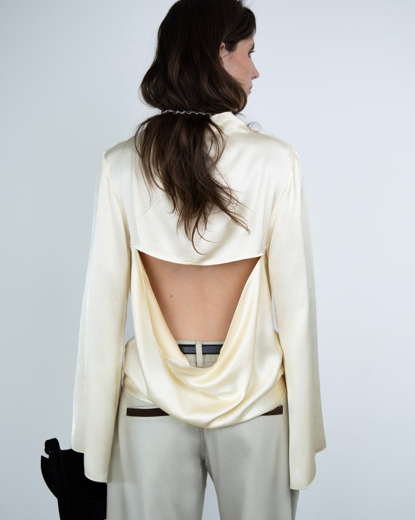 Blusa Dégage Acetinada Creme