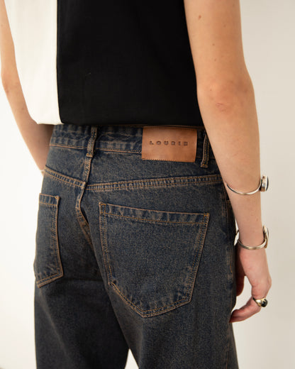 Calça Jeans Barra Cartas Bordadas Marrom