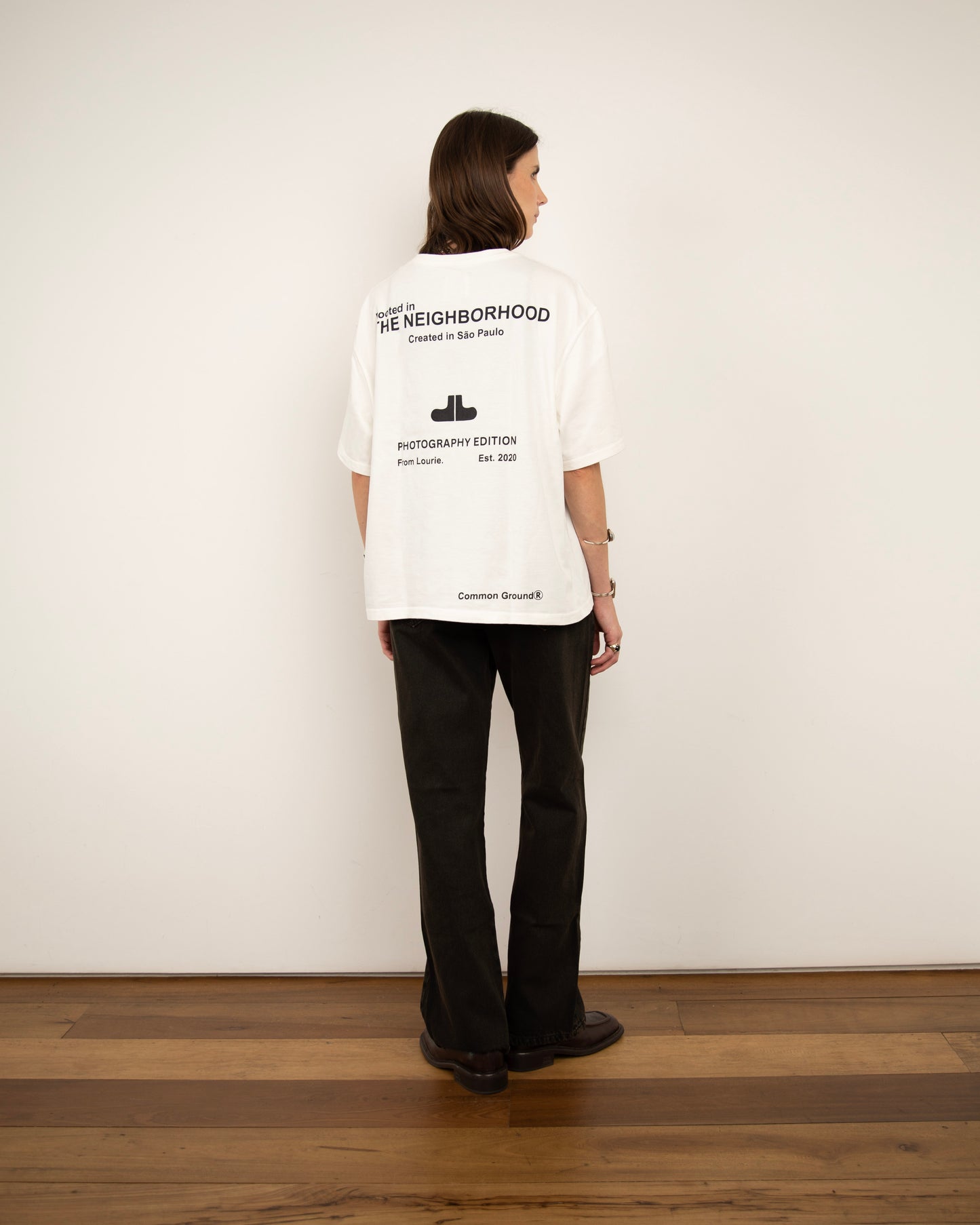 Camiseta The Neighborhood Off White