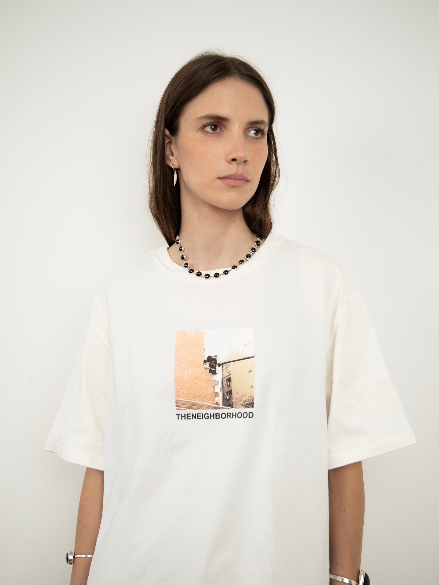 Camiseta The Neighborhood Off White