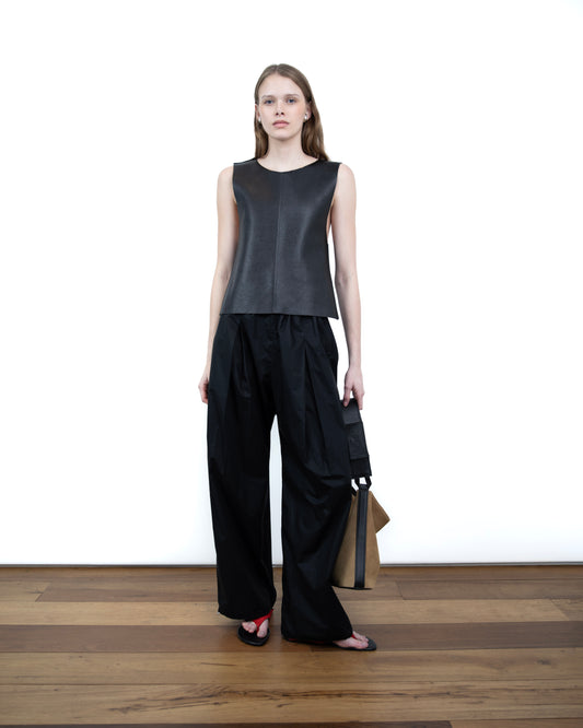 Halter Top de Couro Preto