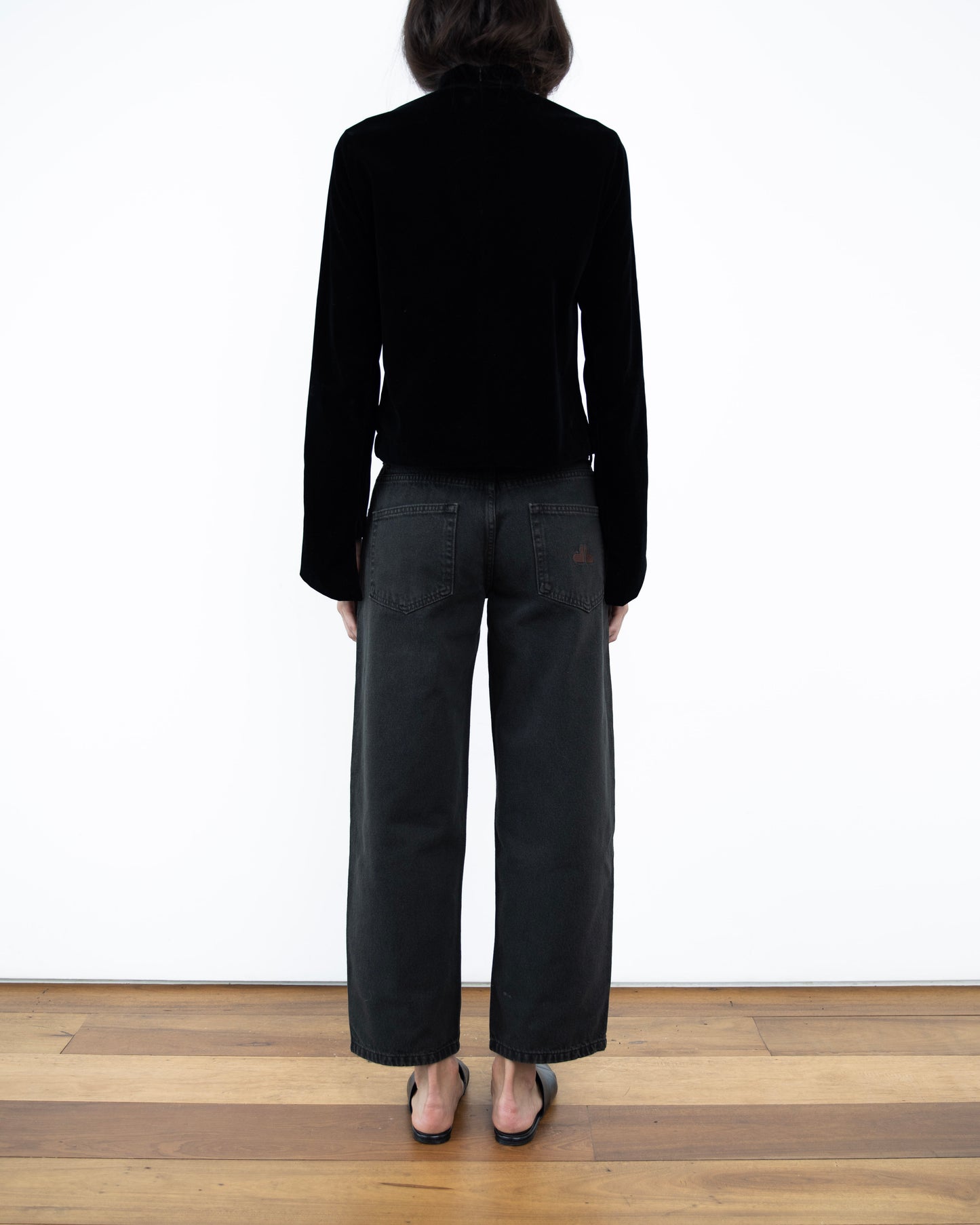 Calça Barrel Jeans Preta Cintura Média