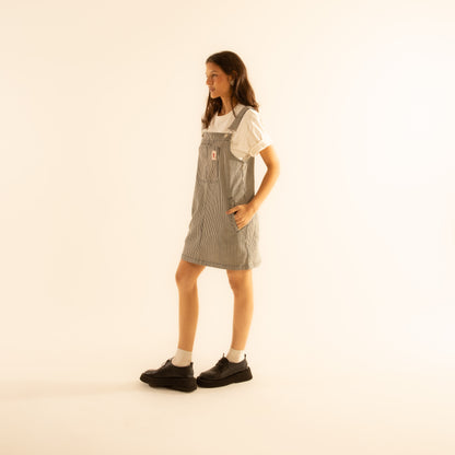 Vestido Jardineira Listrado
