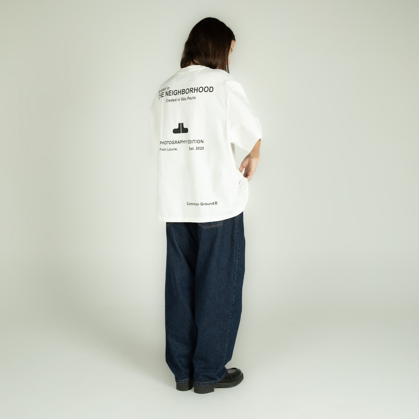 Camiseta The Neighborhood Off White