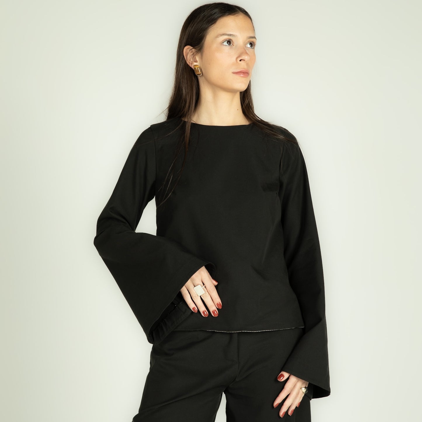 Blusa Cartas Costas Abertas Preta