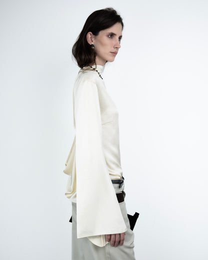 Blusa Dégage Acetinada Creme