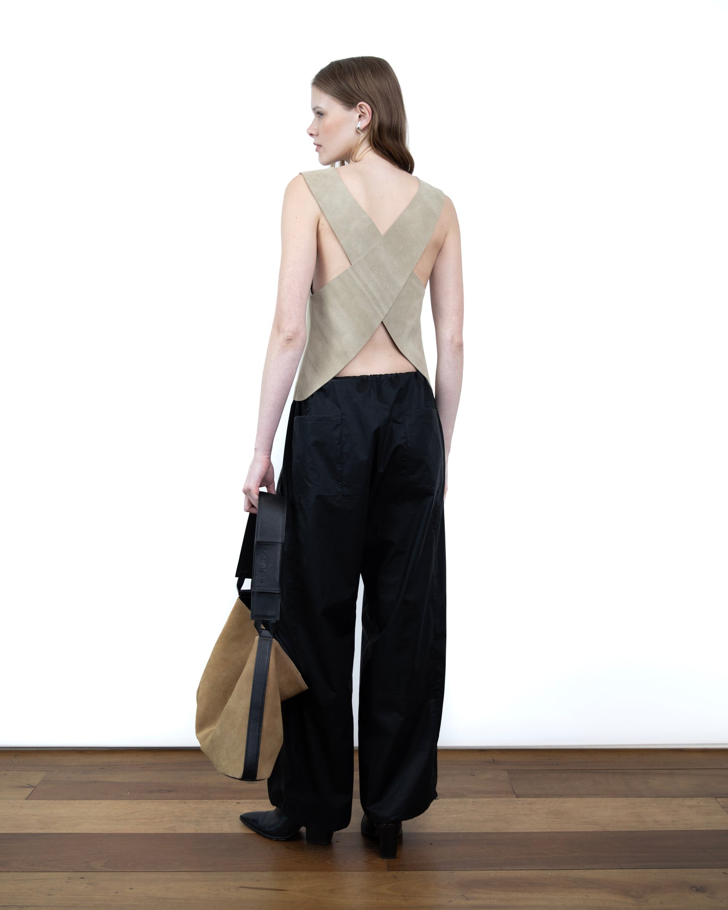 Halter Top de Couro Areia