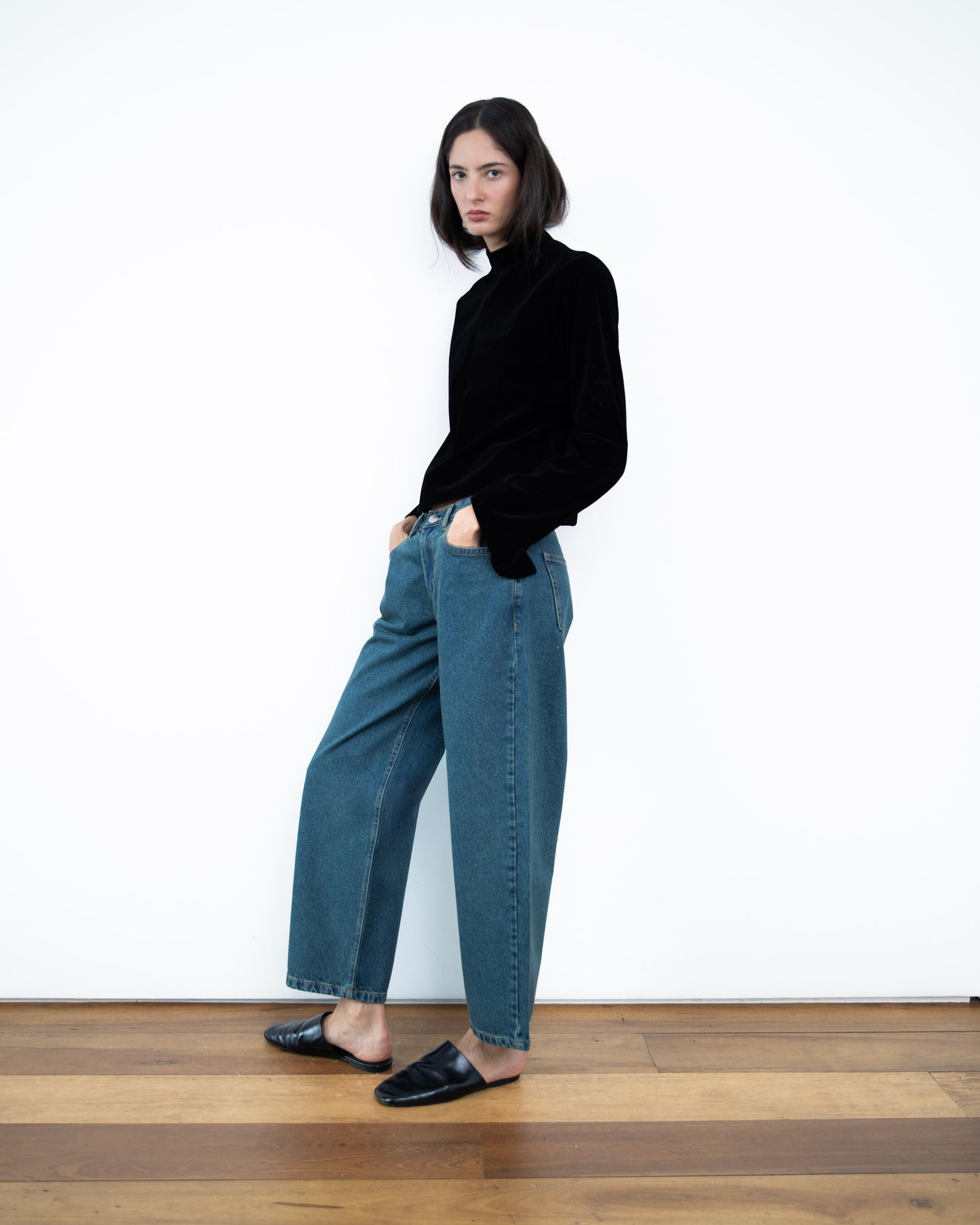 Calça Barrel Jeans Cintura Média