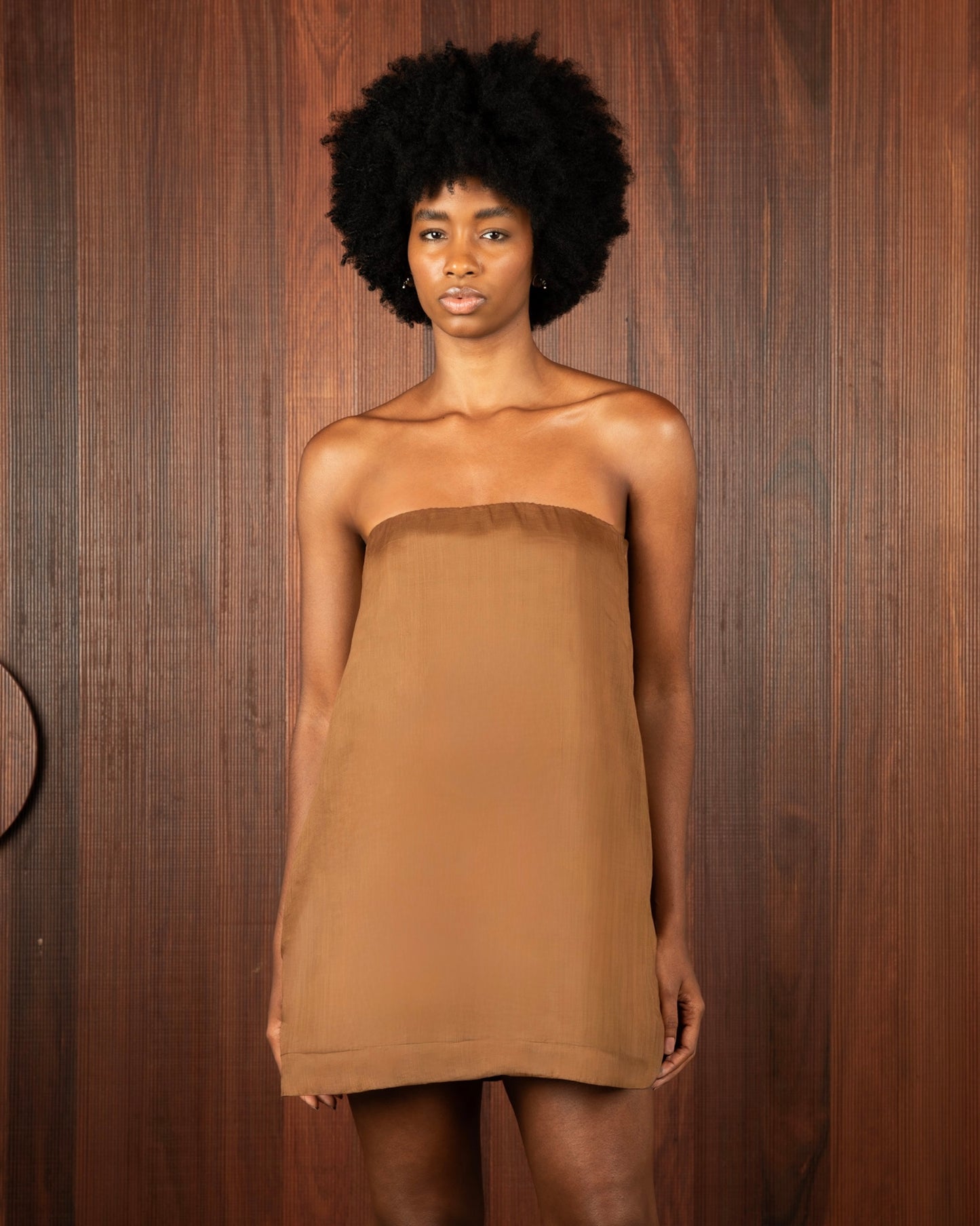 Vestido Mini Tomara que Caia Voil de Linho Marrom