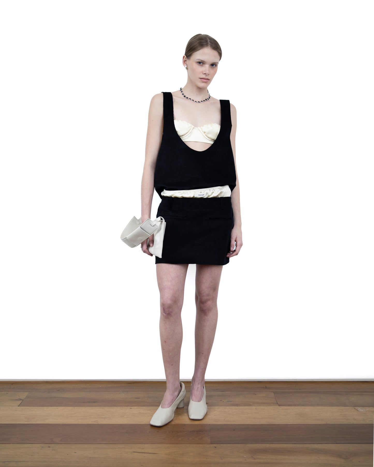 Saia Cotelê com Calcinha Off-White