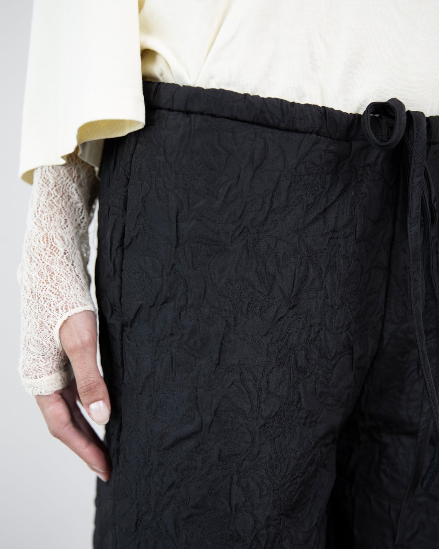 Bermuda Matelassê Preta Limited Edition