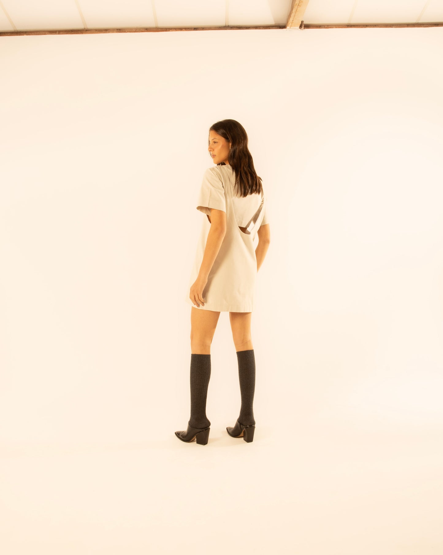 Vestido Suspensório Copenhagen Off-White