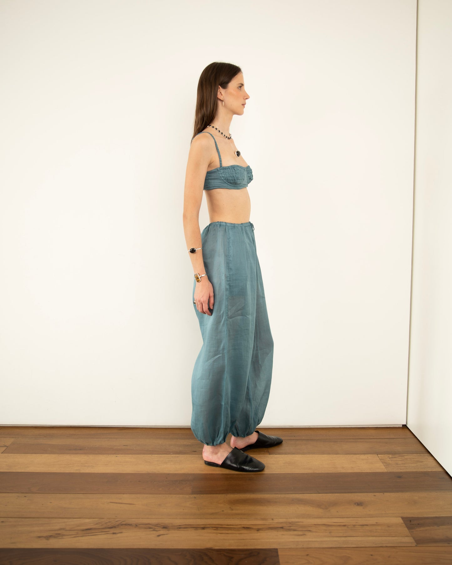 Calça Balonê Voil de Linho Azul