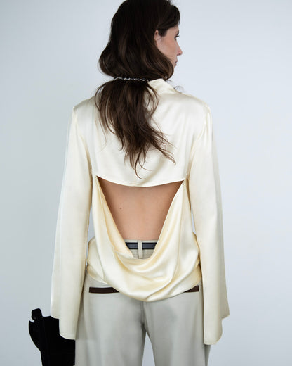 Blusa Dégage Acetinada Creme