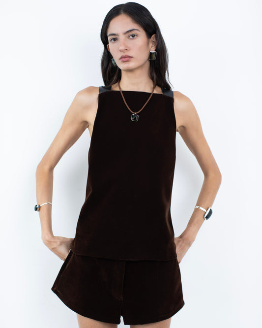Halter Top de Veludo Com Alça de Couro Marrom