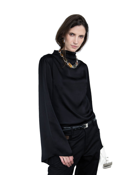 Blusa Dégagé Acetinada Preta