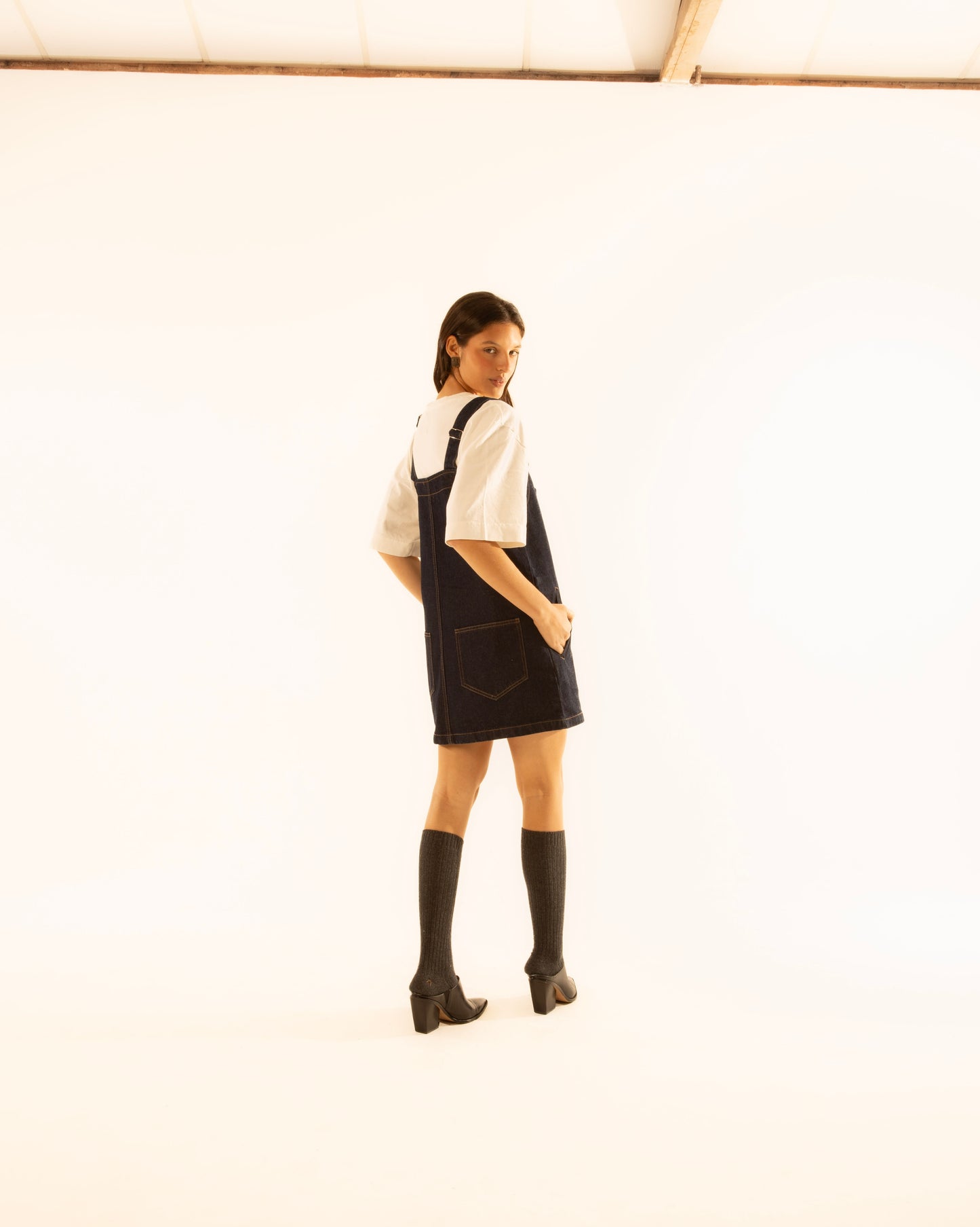 Vestido Jardineira Jeans