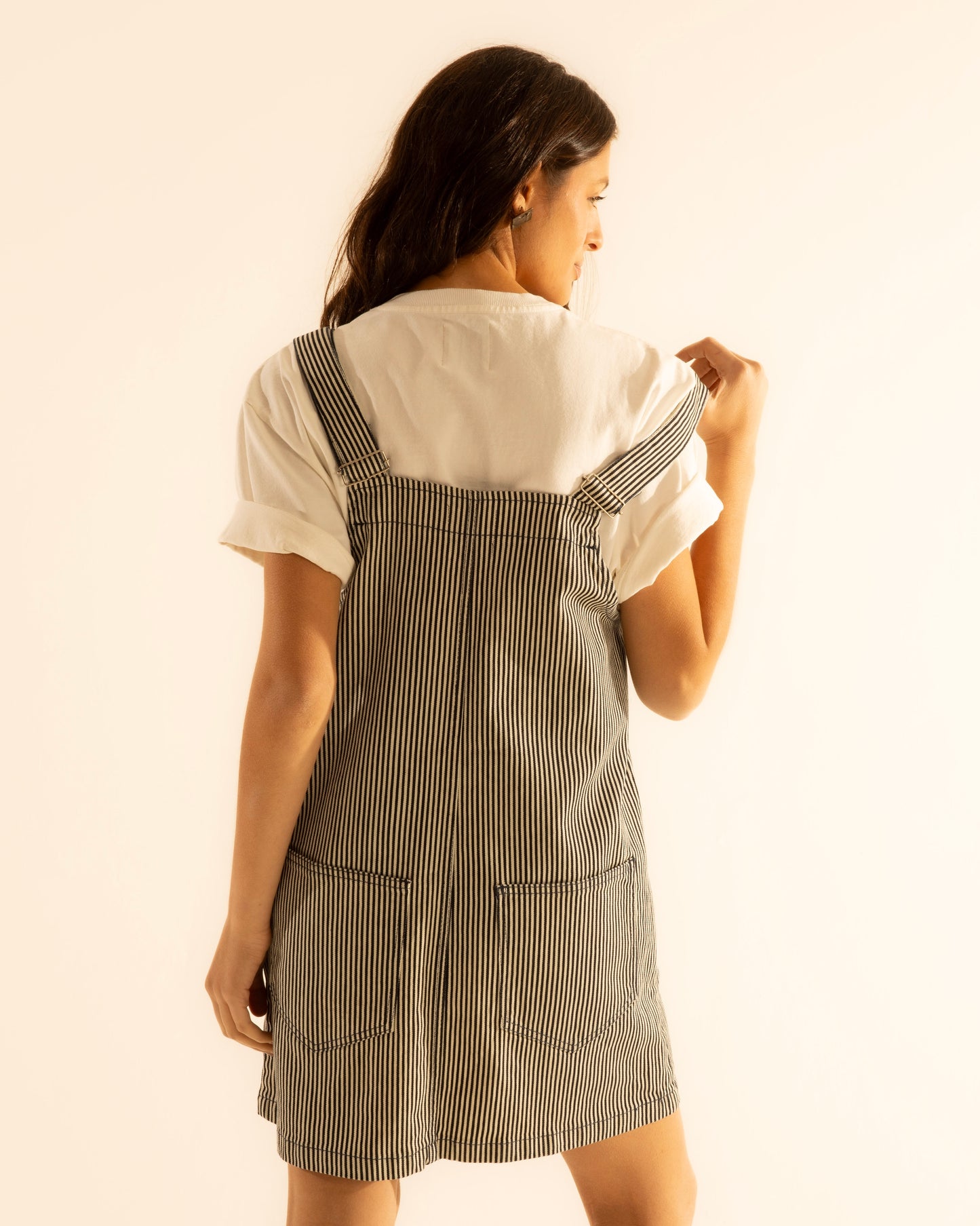 Vestido Jardineira Listrado